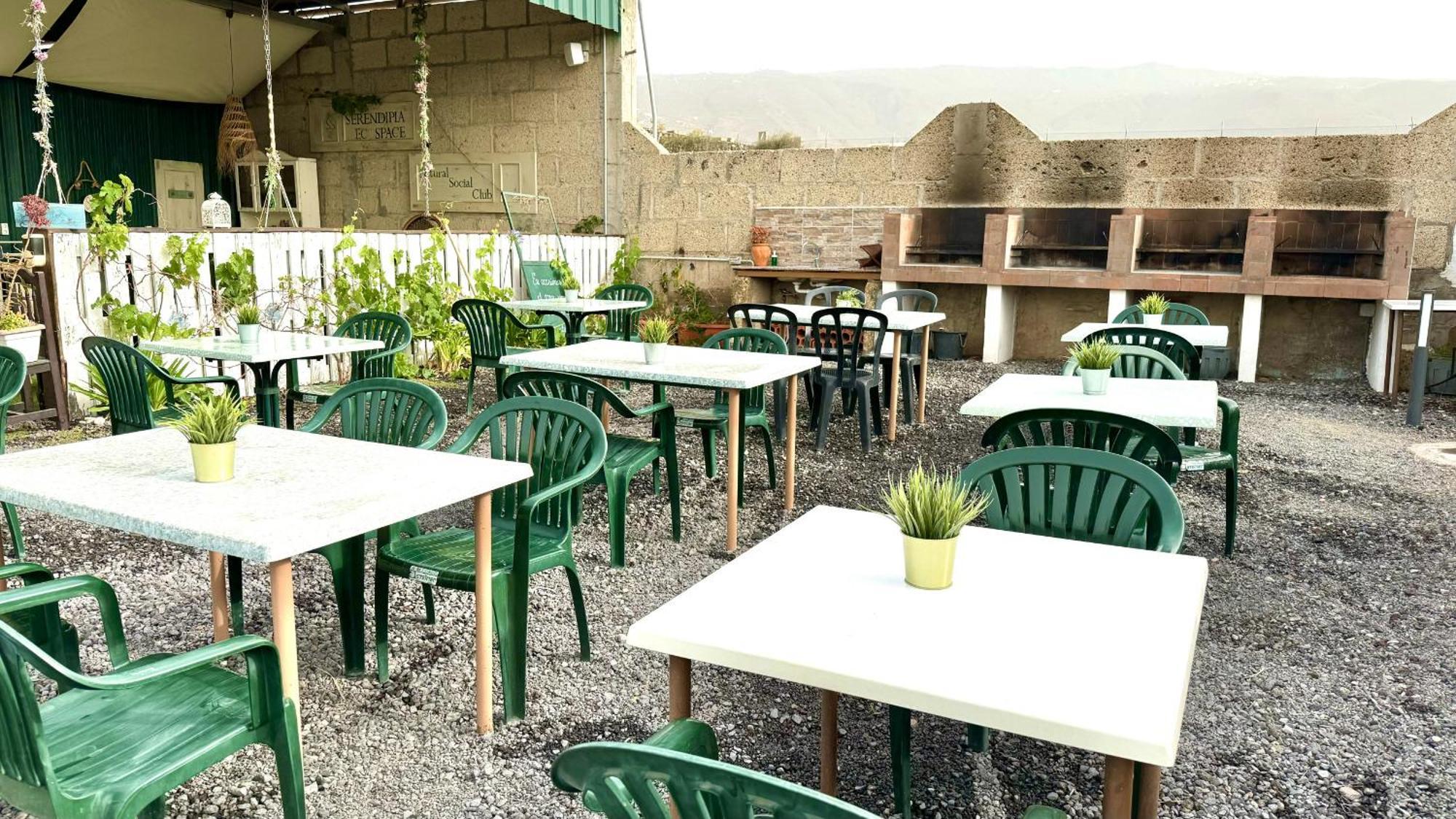 Nashira Hot Tub Piscina Y Jardin Villa Buzanada Eksteriør bilde